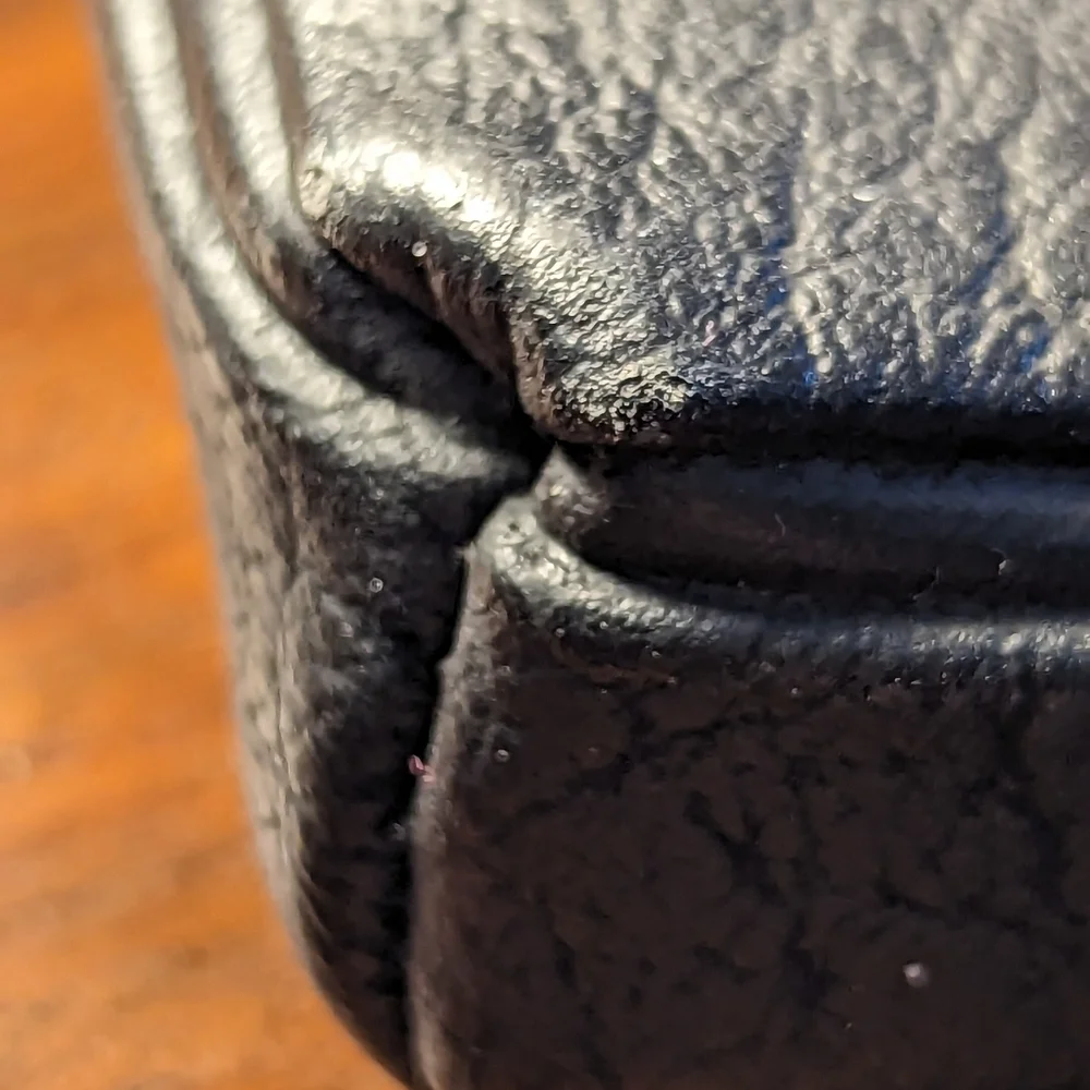 Vintage Men's Tie Travel, faux leather. Satin inside with extra pocket.